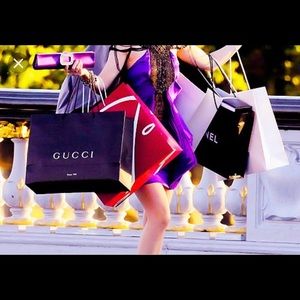 Meet your Posher, Destiny